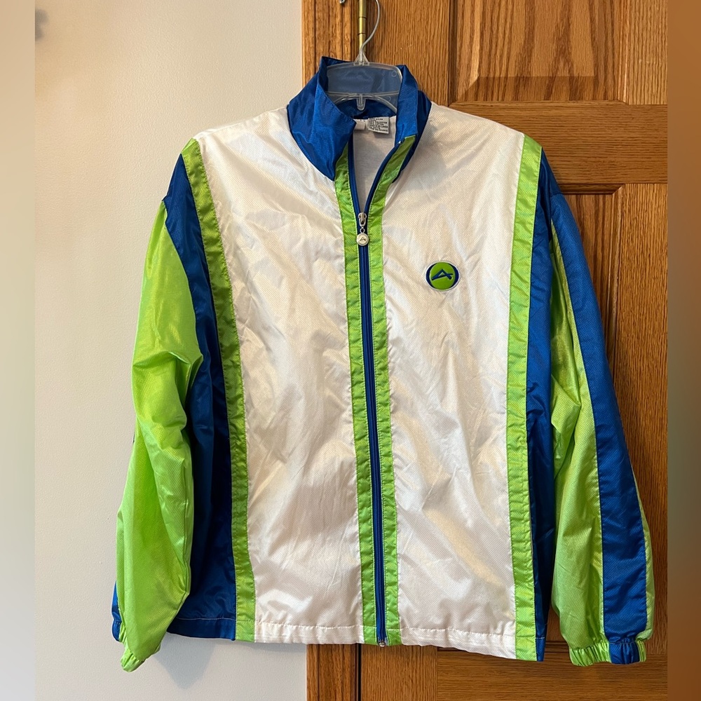 Actra vintage nylon jacket women's, large